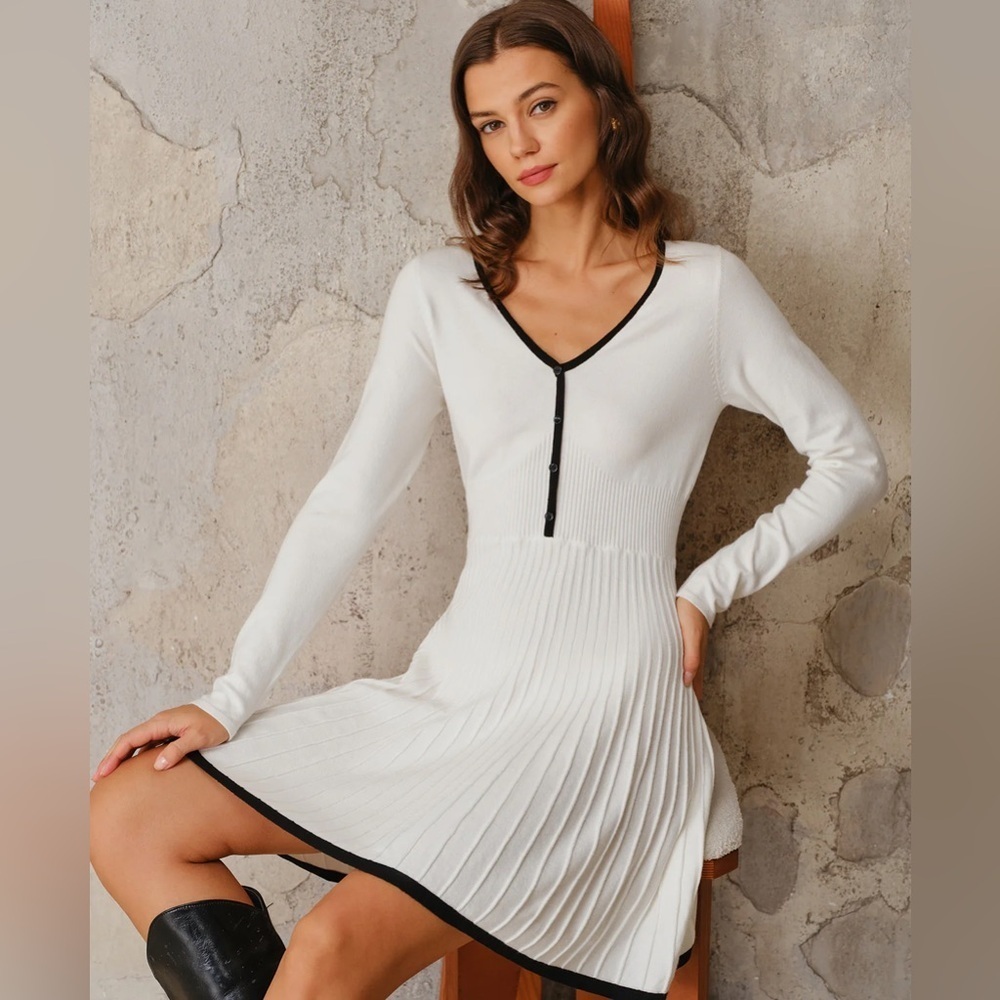 RIHOAS White and Black Trim Pleated Skirt Sweater Midi Dress Size Small NWT